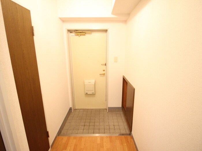 物件内観写真20　(玄関)