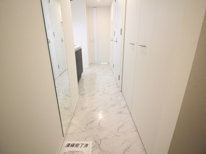 物件内観写真18　(廊下)