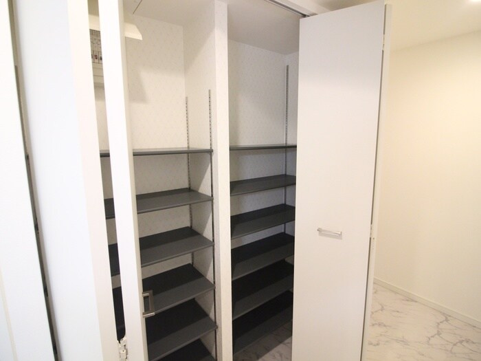 物件内観写真20　(靴箱)