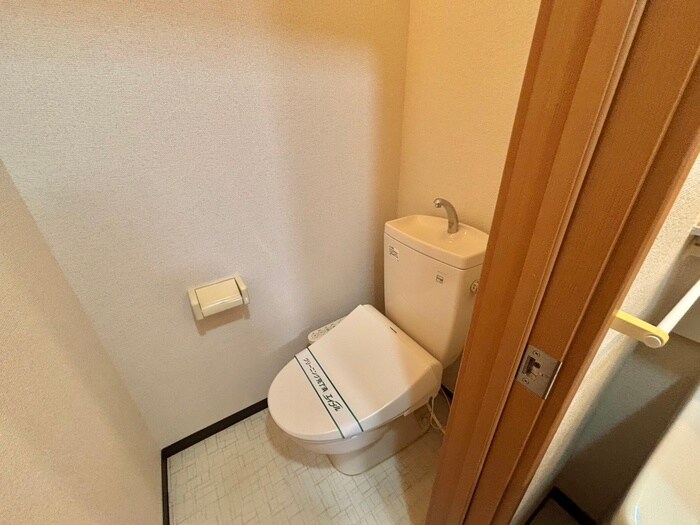 物件内観写真11　(トイレ)