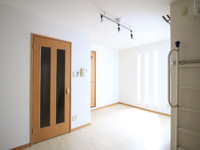 物件内観写真13　(居室)