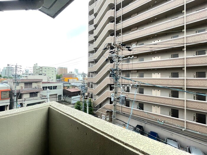 物件内観写真13　(室内からの展望)