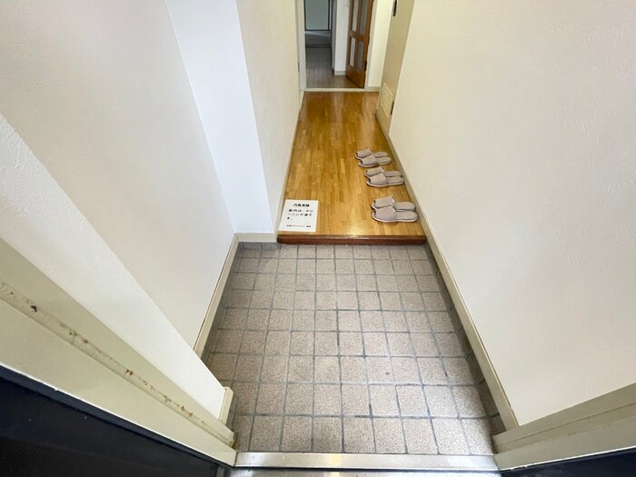 物件内観写真19　(玄関)