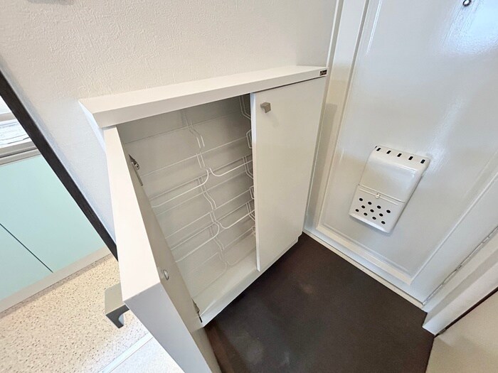 物件内観写真12　(靴箱)