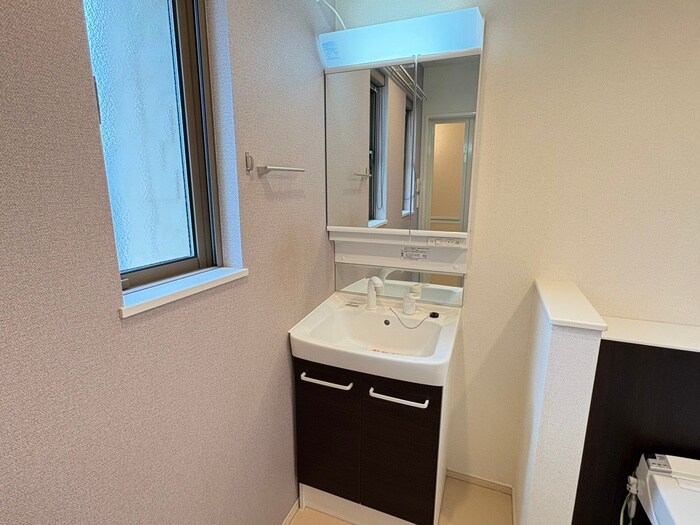 物件内観写真13　(洗面)