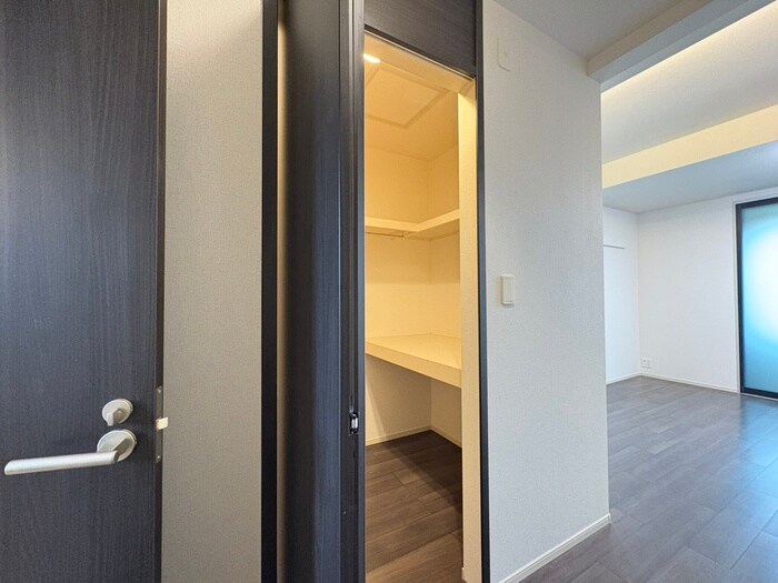物件内観写真14　(収納)
