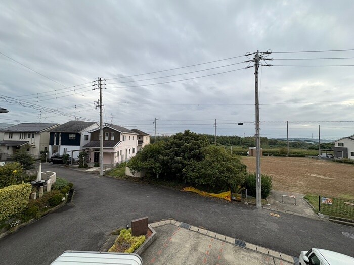 物件内観写真16　(室内からの展望)