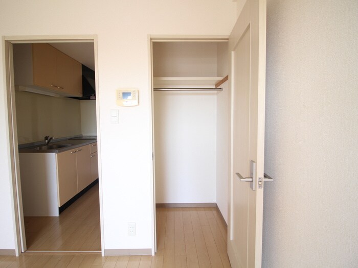 物件内観写真14　(収納)