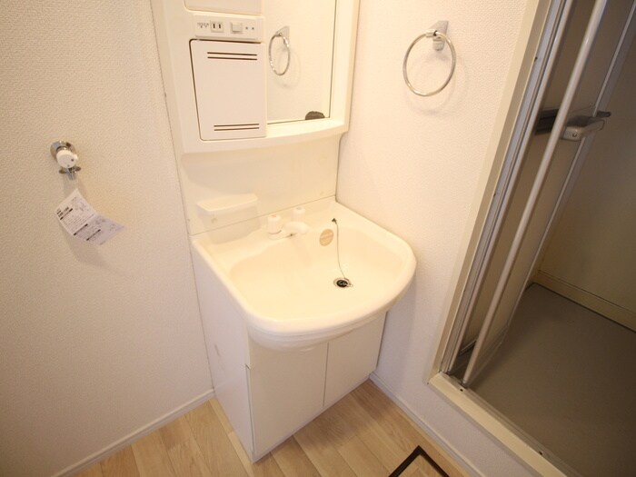 物件内観写真9　(洗面)