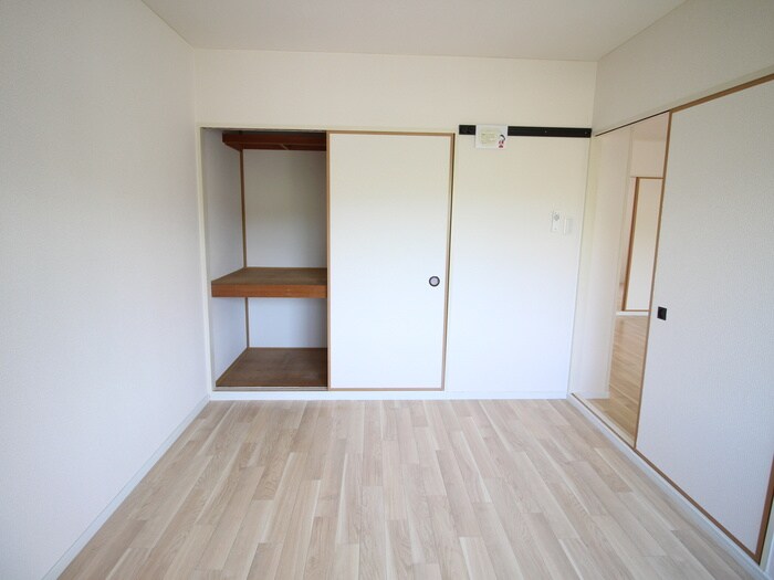 物件内観写真14　(居室)