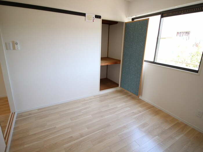 物件内観写真19　(居室)