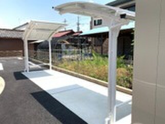 物件外観写真3　(駐輪場)