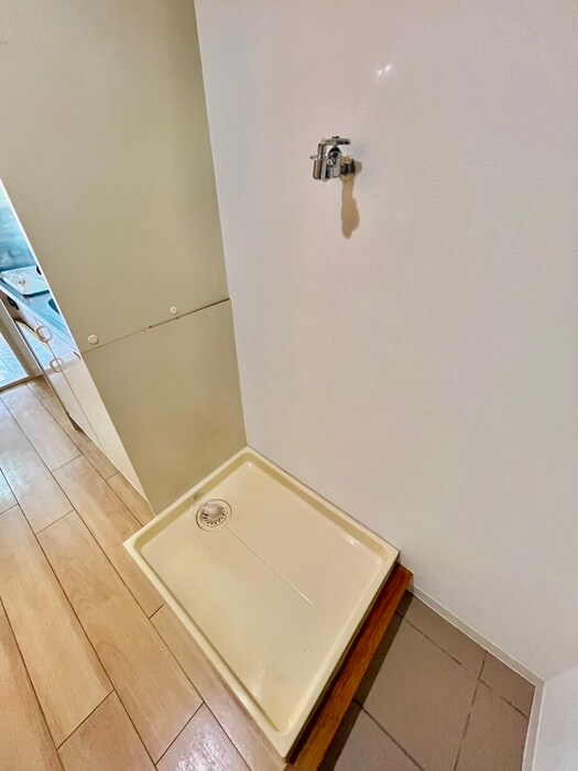 物件内観写真13　(洗濯機置場)