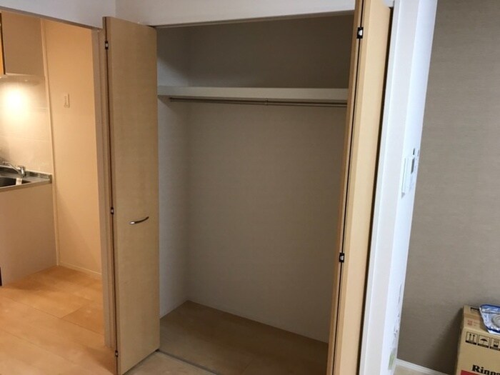 物件内観写真6　(収納)