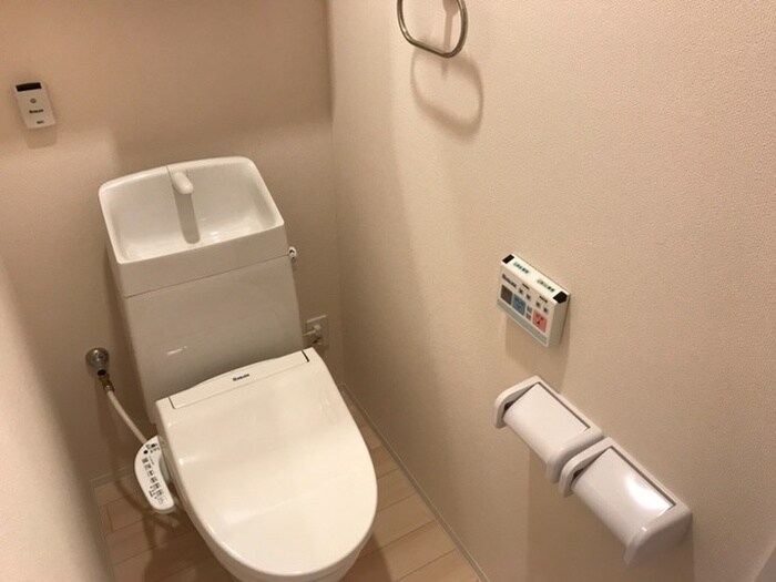 物件内観写真10　(トイレ)