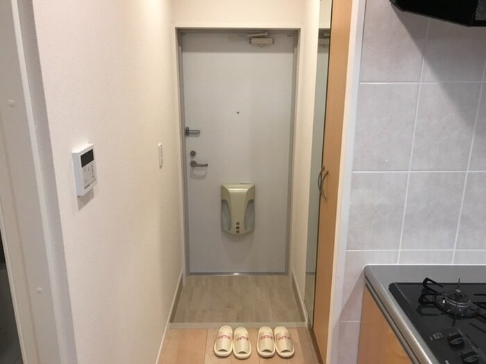 物件内観写真11　(玄関)