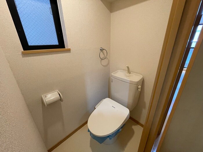 物件内観写真12　(トイレ)