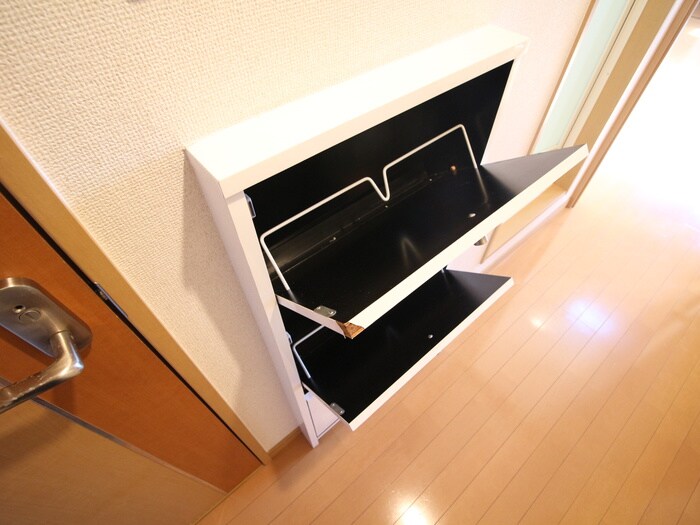 物件内観写真16　(靴箱)