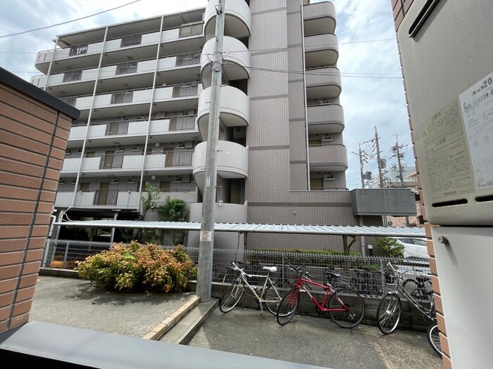 物件内観写真20　(室内からの展望)