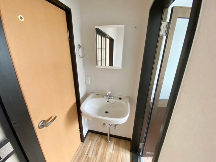 物件内観写真10　(洗面)