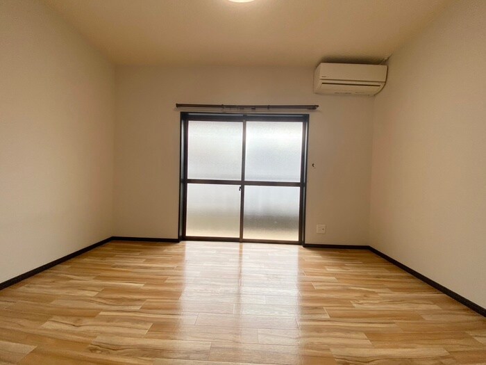 物件内観写真21　(居室)