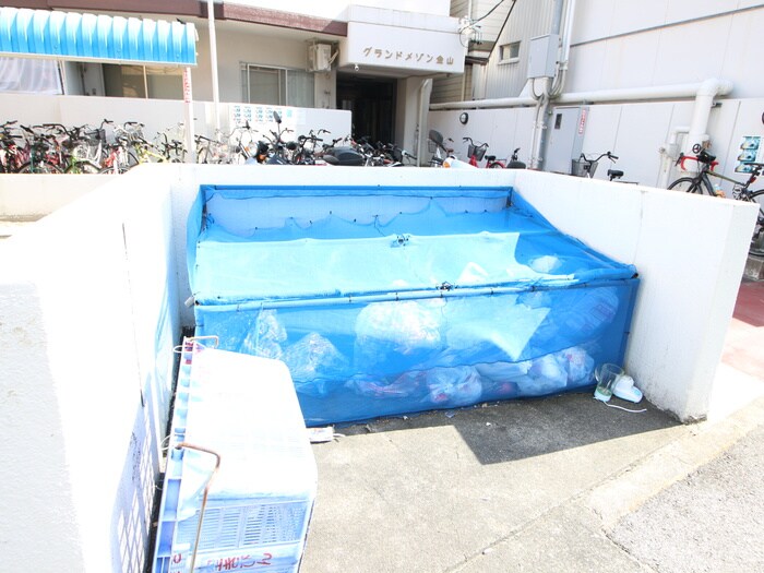 物件外観写真4　(周辺環境)