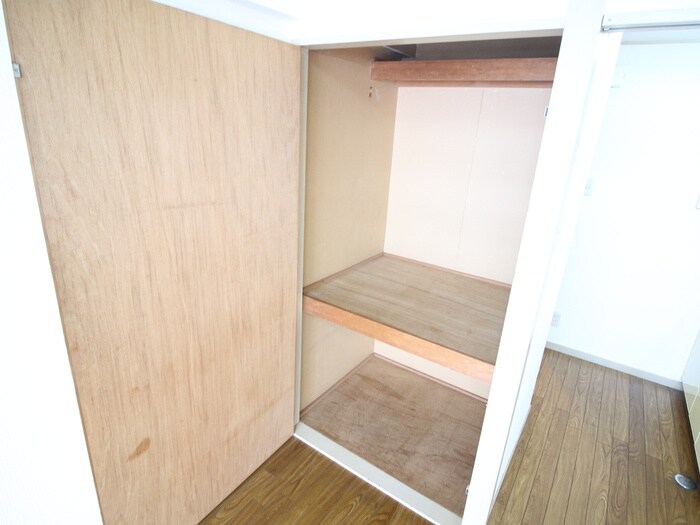 物件内観写真14　(収納)