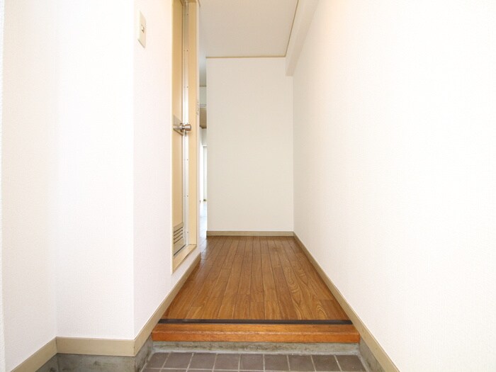 物件内観写真18　(廊下)