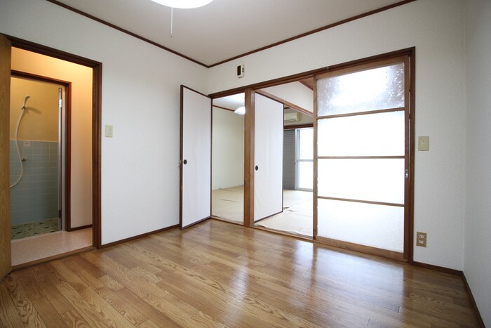 物件内観写真8　(居室)