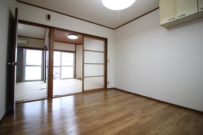 物件内観写真9　(居室)