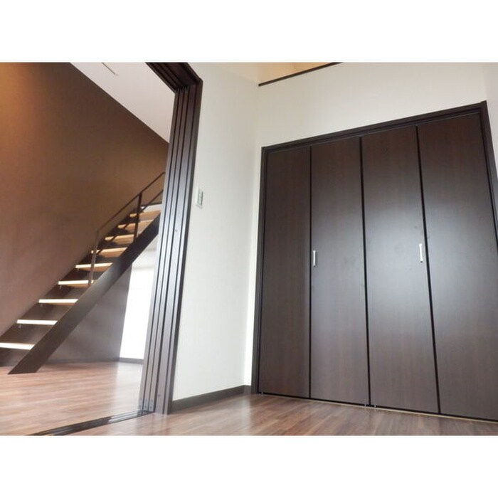 物件内観写真4　(収納)