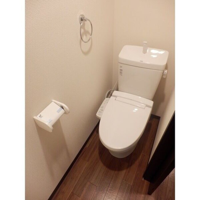 物件内観写真9　(トイレ)