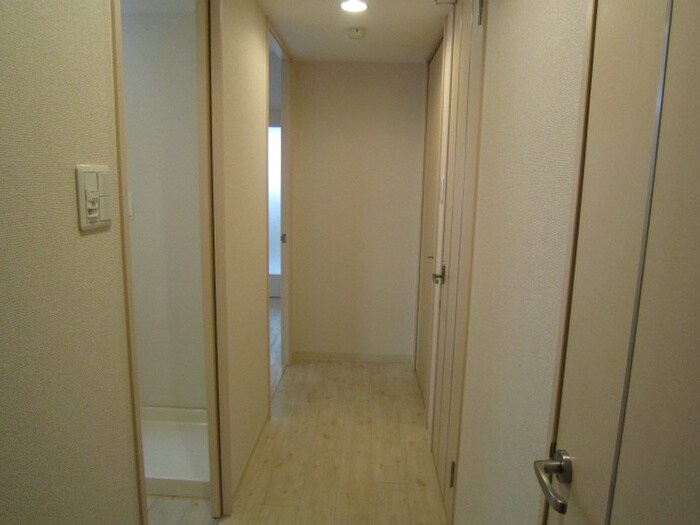 物件内観写真7　(廊下)