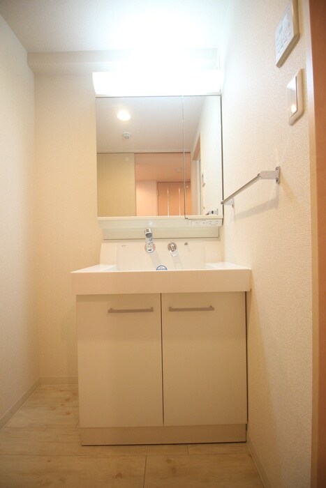 物件内観写真13　(洗面)