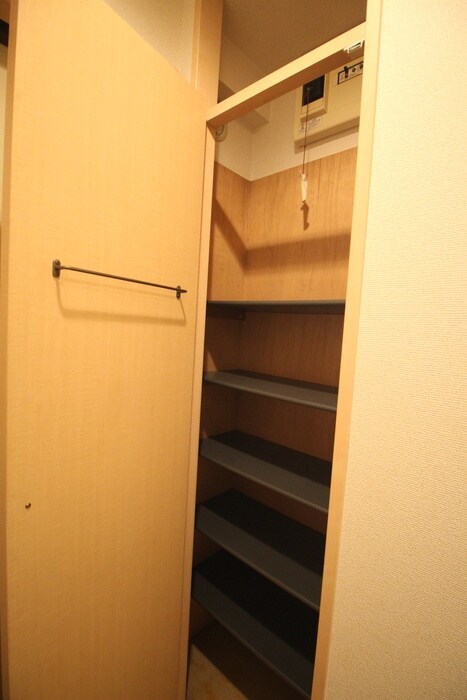 物件内観写真18　(靴箱)