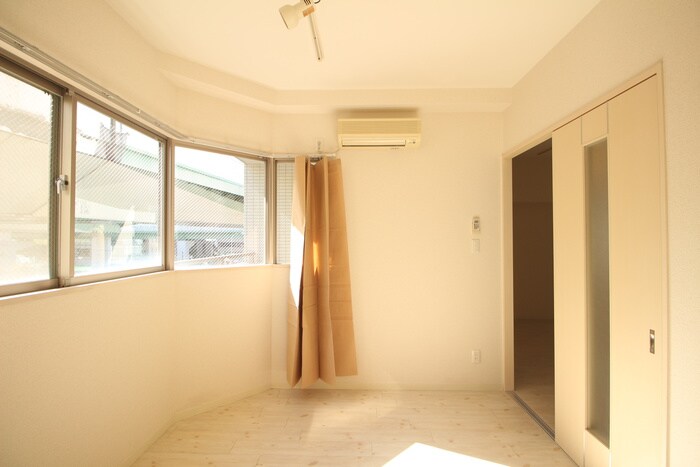 物件内観写真19　(居室)