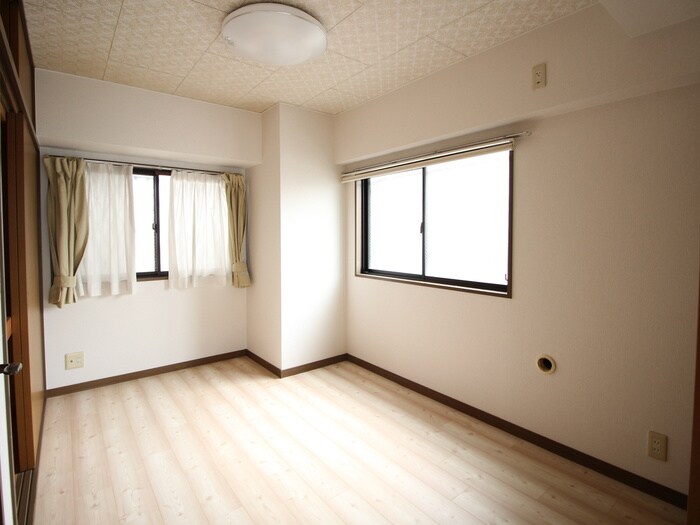 物件内観写真11　(居室)