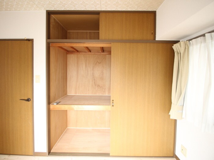 物件内観写真15　(収納)