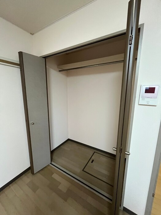 物件内観写真11　(収納)