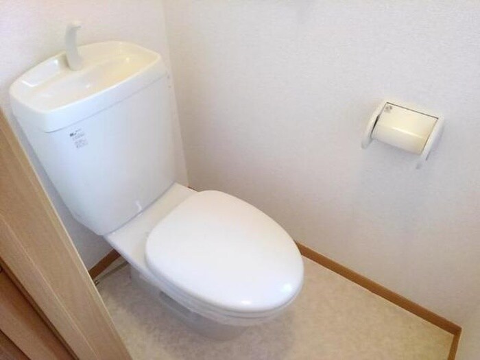 物件内観写真6　(トイレ)