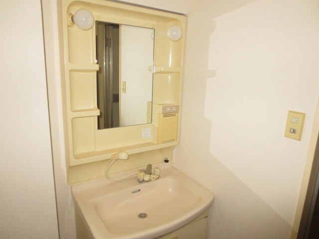 物件内観写真13　(洗面)