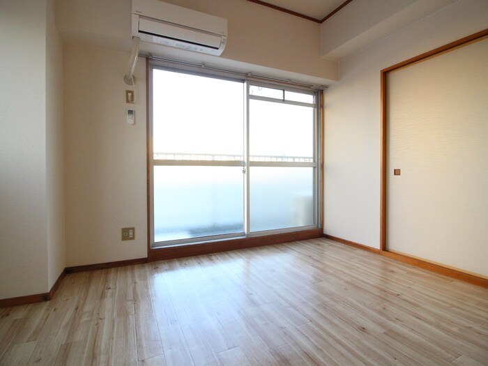 物件内観写真7　(居室)