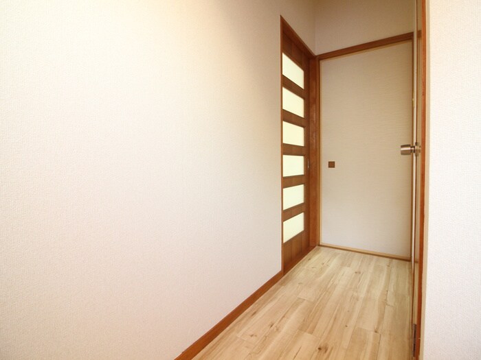 物件内観写真15　(廊下)