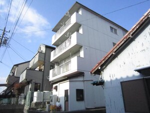 ビュ－ラ－森外観写真