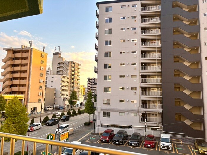 物件内観写真16　(室内からの展望)