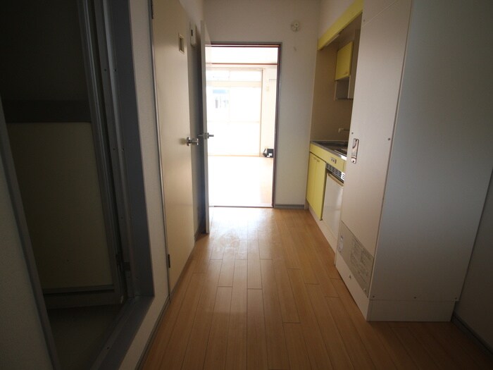 物件内観写真15　(廊下)