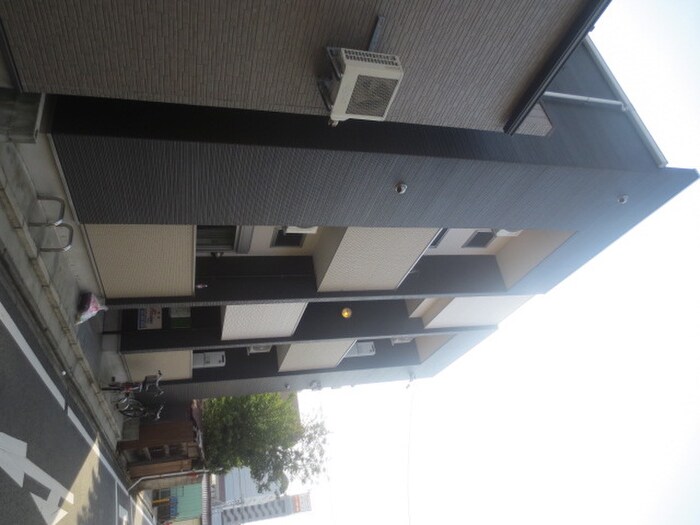 物件外観写真3　(外観写真)