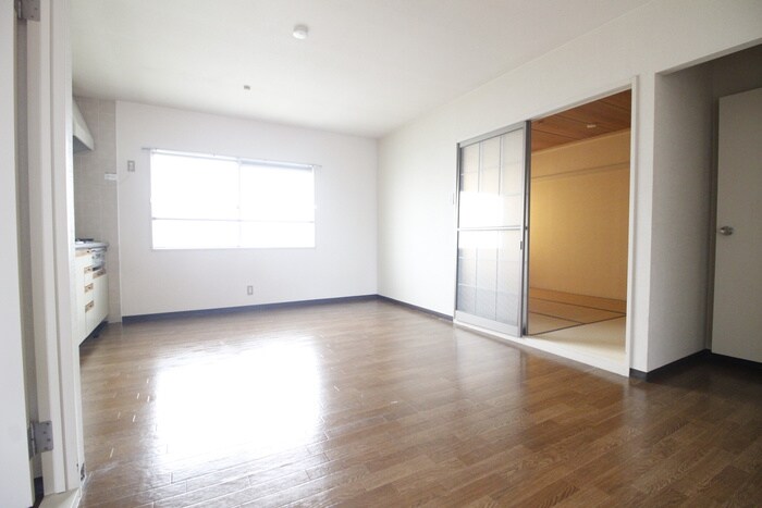 物件内観写真8　(居室)