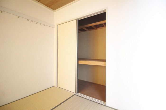 物件内観写真13　(収納)