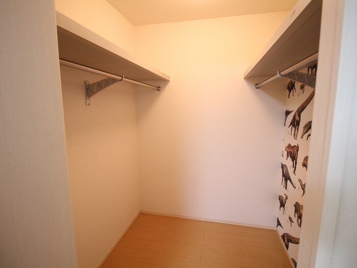 物件内観写真17　(収納)